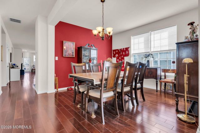 19 Turnbridge Court, Jackson, NJ 08527