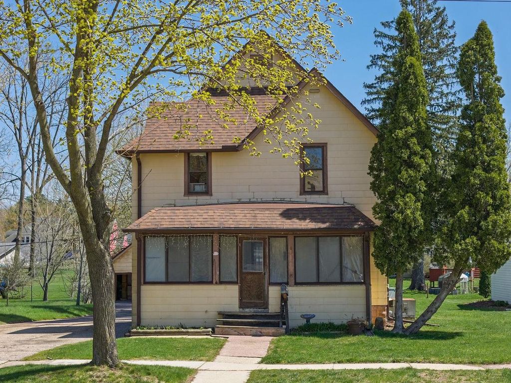 315 S Pine Street, Reedsburg, WI 53959