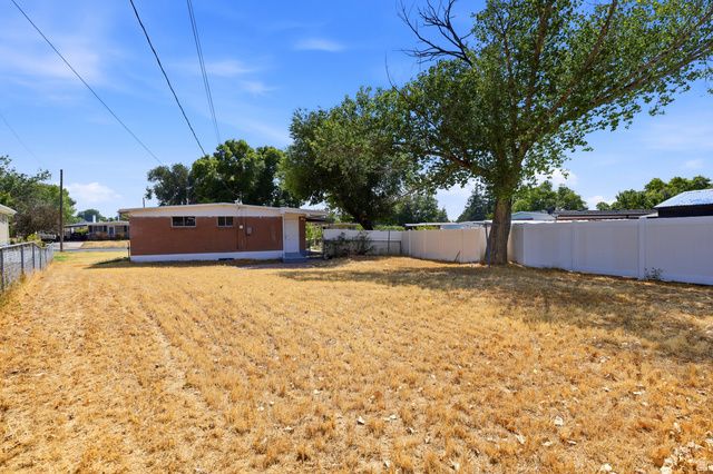718 E 800 N, Ogden, UT 84404