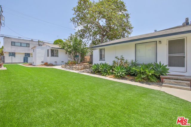 1817 17th Street, Santa Monica, CA 90404