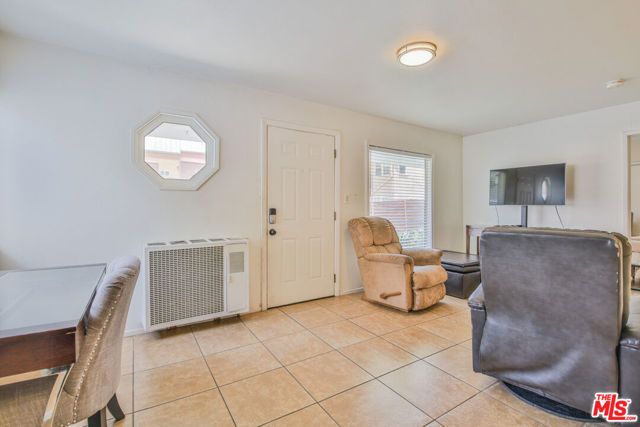 1817 17th Street, Santa Monica, CA 90404