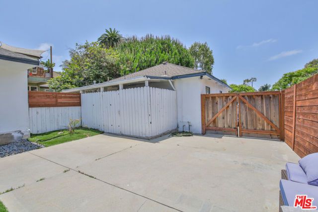 1817 17th Street, Santa Monica, CA 90404