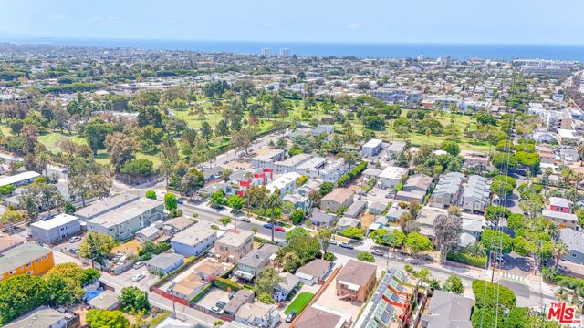 1817 17th Street, Santa Monica, CA 90404