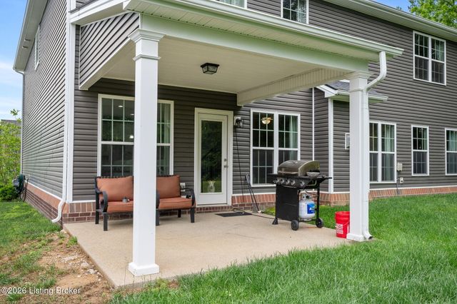18683 Mila Marie Dr, Louisville, KY 40245