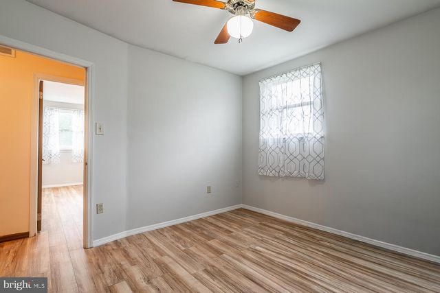 10 BULL RUN RD, Laurel Springs, NJ 08021