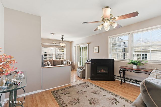 56 S Chestnut Avenue, Whiting, NJ 08759