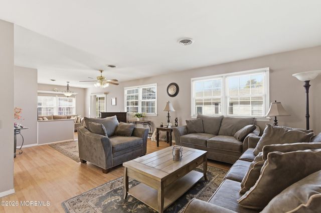 56 S Chestnut Avenue, Whiting, NJ 08759