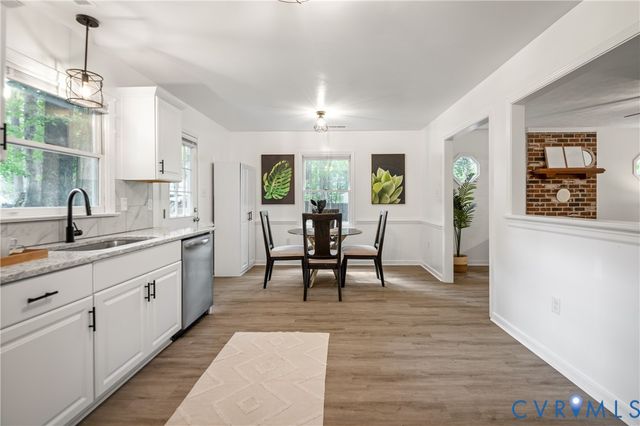 6421 Lakeshore Dr, Quinton, VA 23141