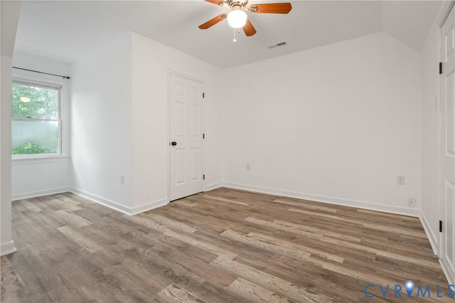 6421 Lakeshore Dr, Quinton, VA 23141