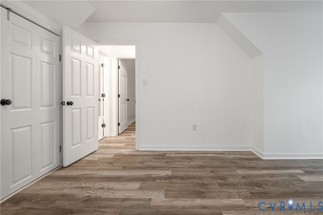 6421 Lakeshore Dr, Quinton, VA 23141