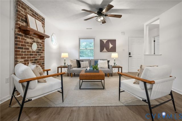 6421 Lakeshore Dr, Quinton, VA 23141