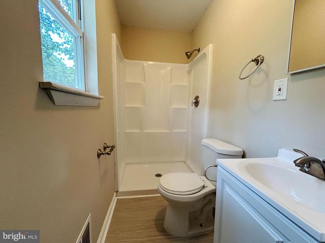 526 VIRGINIA DR, Browns Mills, NJ 08015