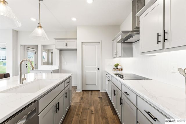 5417 N 191st Avenue, Elkhorn, NE 68022