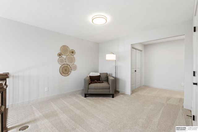 5417 N 191st Avenue, Elkhorn, NE 68022