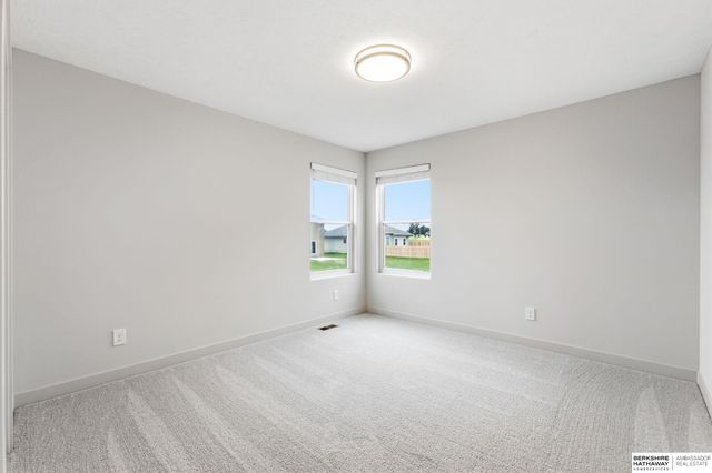 5417 N 191st Avenue, Elkhorn, NE 68022