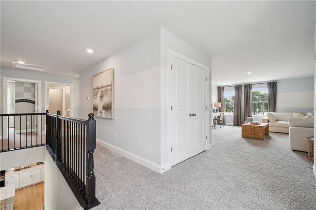 321 Riverview RD, Chesapeake, VA 23322