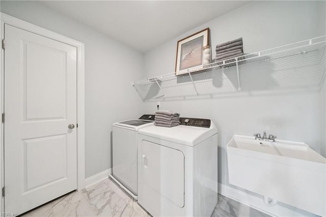 321 Riverview RD, Chesapeake, VA 23322