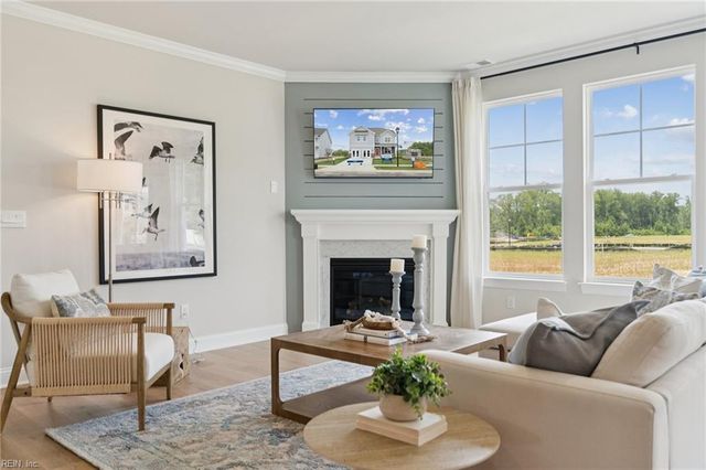 321 Riverview RD, Chesapeake, VA 23322
