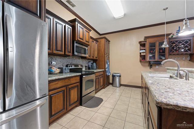 7889 W Military Road, Mission, TX 78572