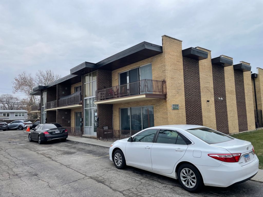 9517 Mansfield Avenue 1, Oak Lawn, IL 60453