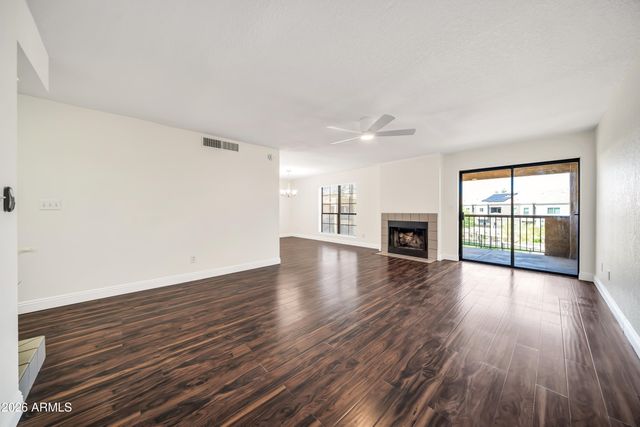 8302 N 21ST Drive L201, Phoenix, AZ 85021