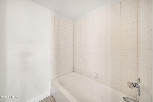 8302 N 21ST Drive L201, Phoenix, AZ 85021