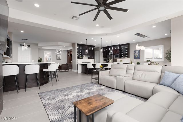 294 Lindura Court, Las Vegas, NV 89138