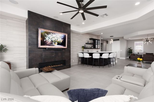 294 Lindura Court, Las Vegas, NV 89138