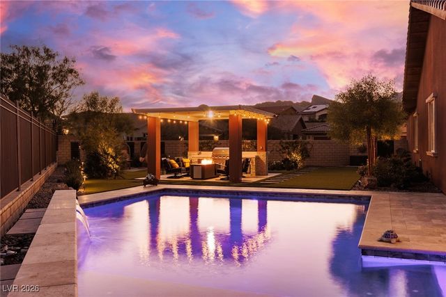 294 Lindura Court, Las Vegas, NV 89138