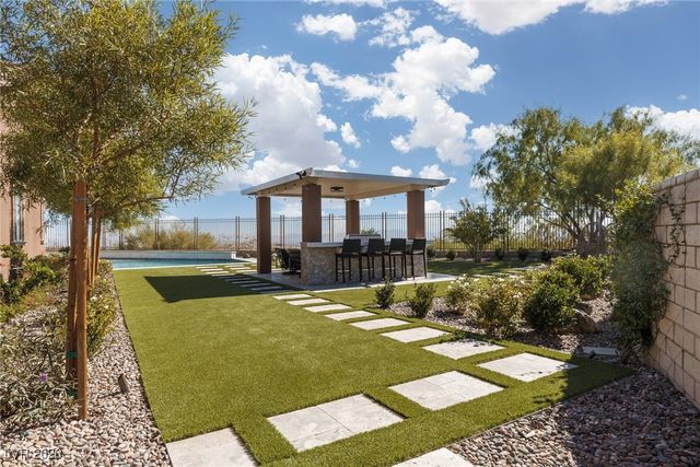 294 Lindura Court, Las Vegas, NV 89138