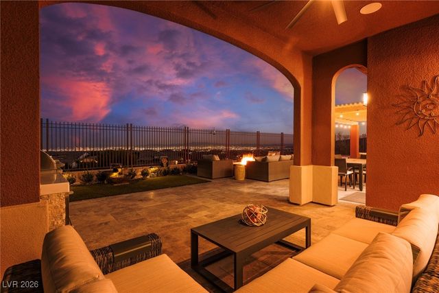 294 Lindura Court, Las Vegas, NV 89138