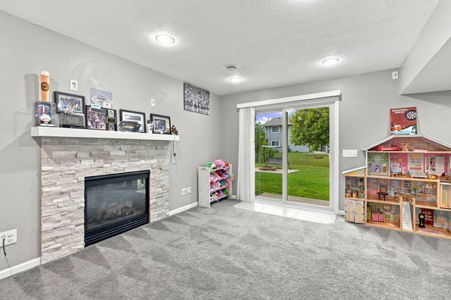 7163 158th Street W, Apple Valley, MN 55124