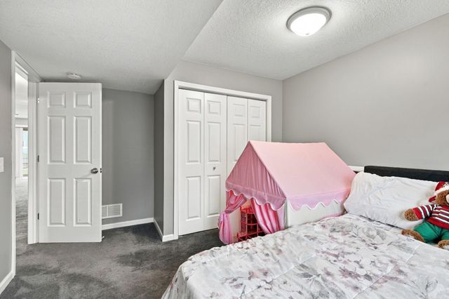 7163 158th Street W, Apple Valley, MN 55124