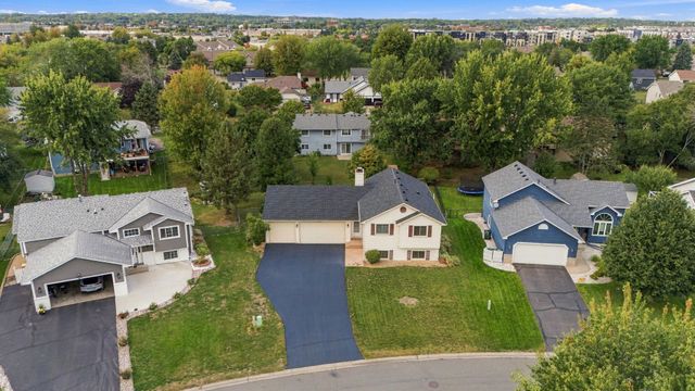 7163 158th Street W, Apple Valley, MN 55124