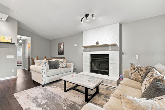 7163 158th Street W, Apple Valley, MN 55124