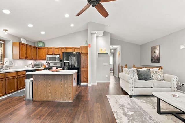 7163 158th Street W, Apple Valley, MN 55124