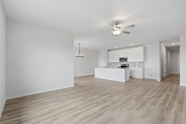 597 Stella Trail, Guthrie, OK 73044
