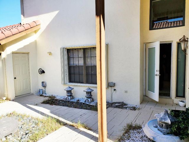 21742 Club Villa Terrace, Boca Raton, FL 33433