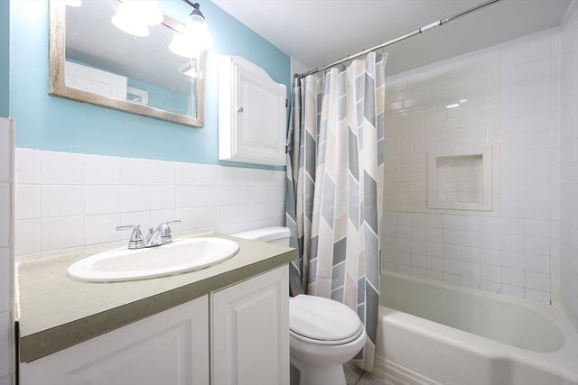 20 Rockhill St, Walpole, MA 02032