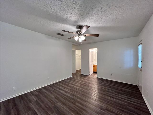 9315 Kempler DR B, Austin, TX 78748
