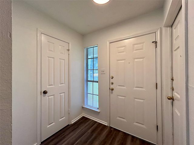 9315 Kempler DR B, Austin, TX 78748