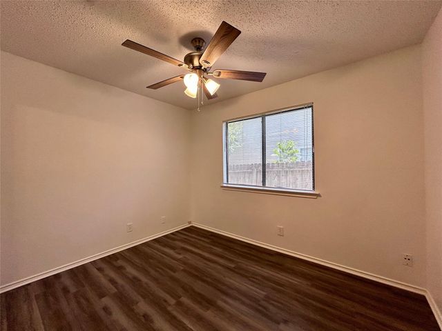 9315 Kempler DR B, Austin, TX 78748