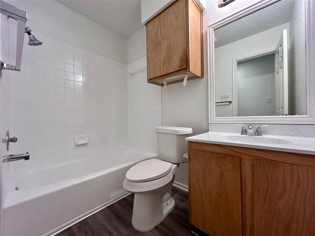 9315 Kempler DR B, Austin, TX 78748