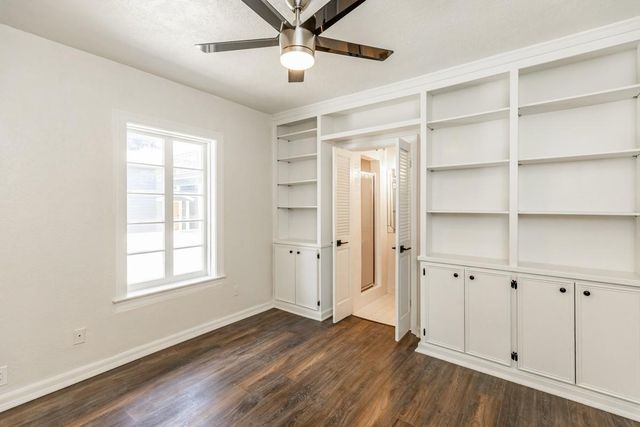 118 N Caldwood Dr, Beaumont, TX 77707