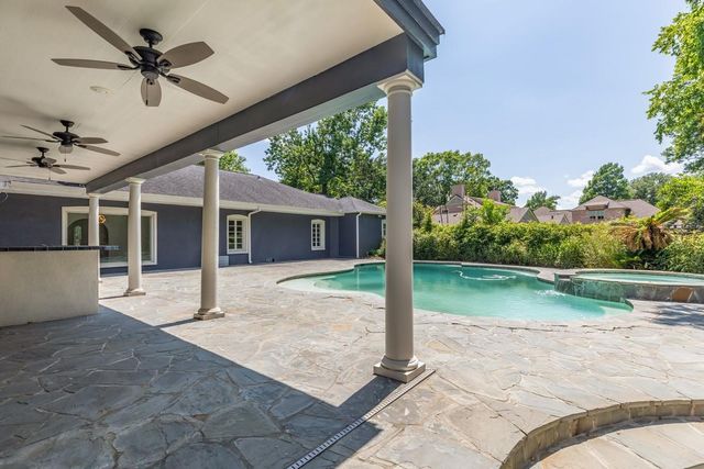 118 N Caldwood Dr, Beaumont, TX 77707