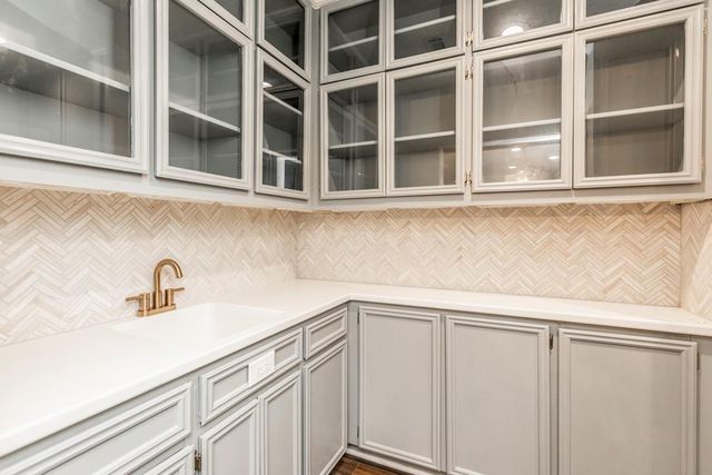 118 N Caldwood Dr, Beaumont, TX 77707