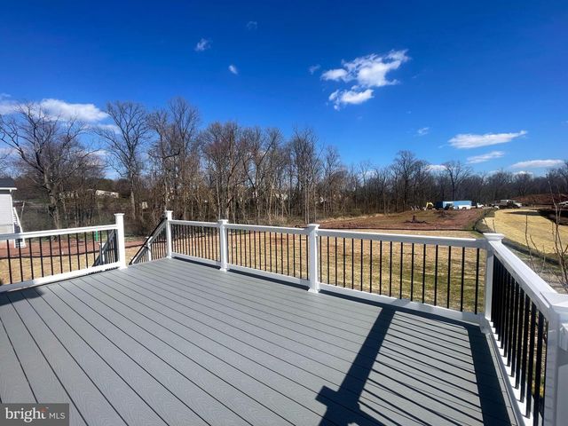 188 W 3RD AVENUE, Collegeville, PA 19426