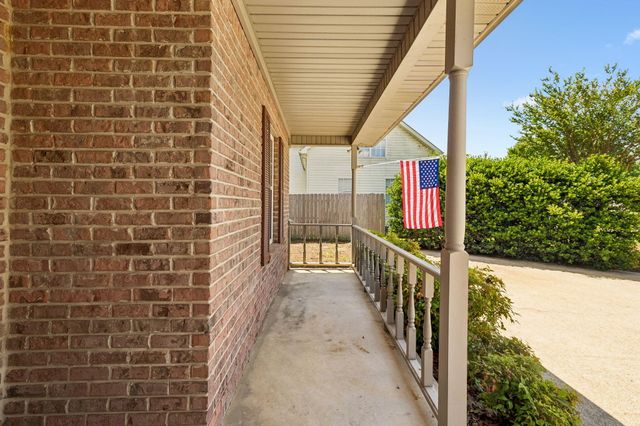1645 Gunston Hall Road, Hixson, TN 37343