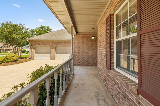 1645 Gunston Hall Road, Hixson, TN 37343