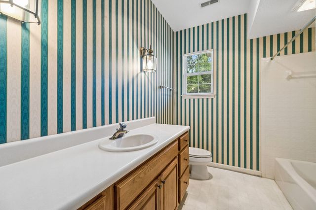 1645 Gunston Hall Road, Hixson, TN 37343